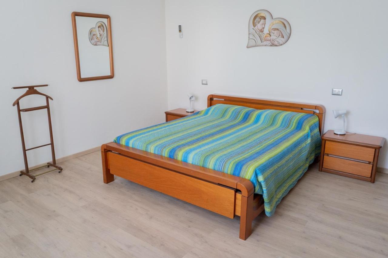 شقة Reno Family House رافيننا المظهر الخارجي الصورة