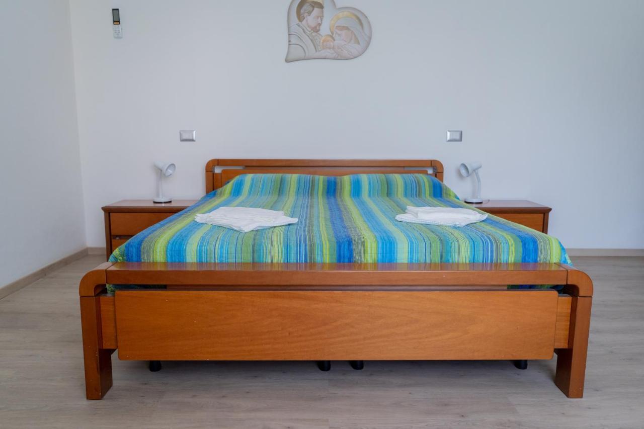 شقة Reno Family House رافيننا المظهر الخارجي الصورة