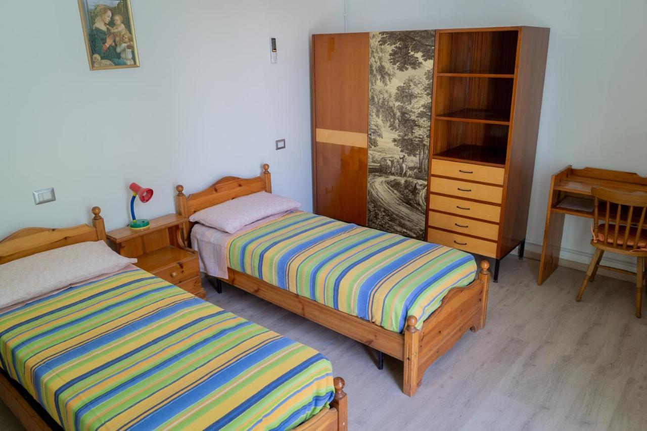 شقة Reno Family House رافيننا المظهر الخارجي الصورة